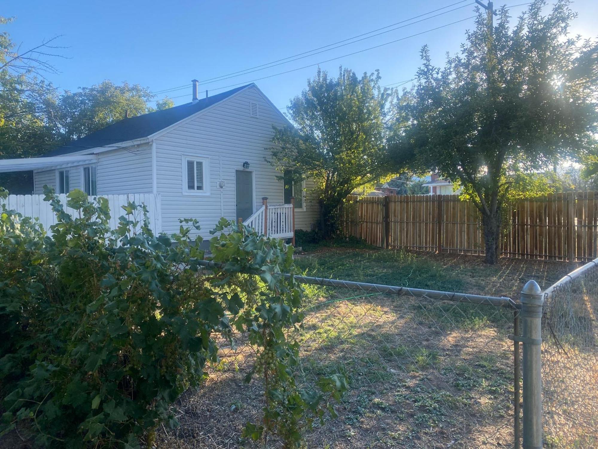 Entire Tiny House With Large Yard Fenced In! Βίλα West Valley City Εξωτερικό φωτογραφία