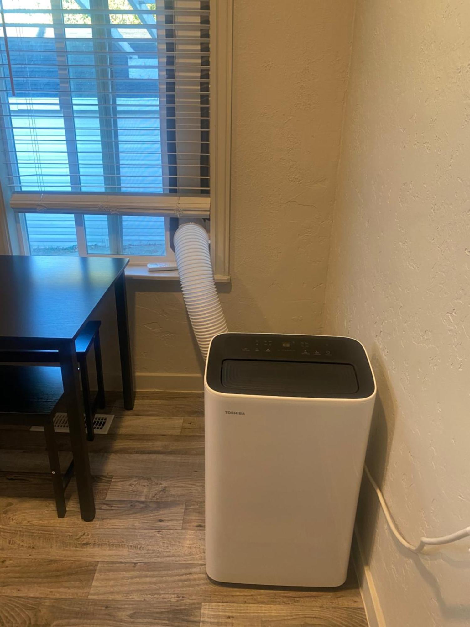 Entire Tiny House With Large Yard Fenced In! Βίλα West Valley City Εξωτερικό φωτογραφία